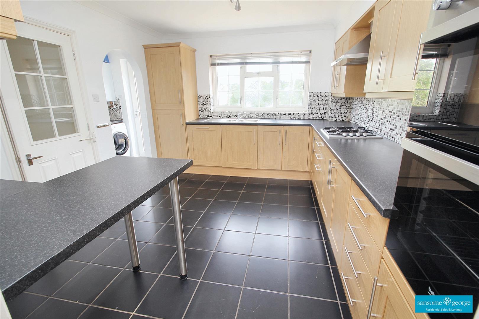 Fairway Avenue, Tilehurst, Reading